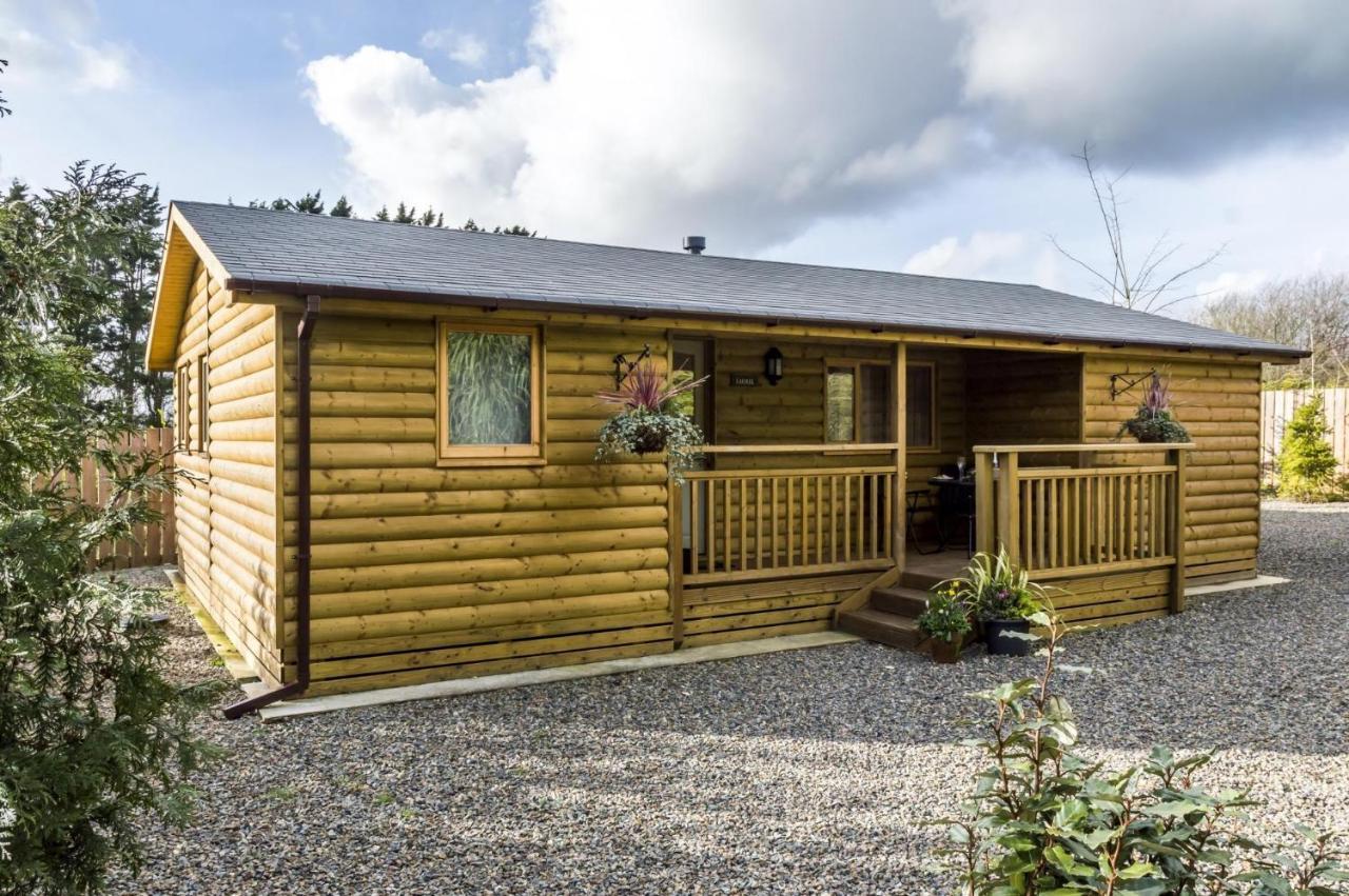 Laurel Lodge - 2 Bedroom Log Cabin - St Florence Saint Florence Extérieur photo